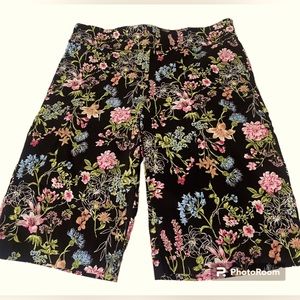 Counterparts Floral Print Shorts Size 8